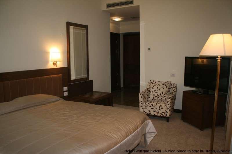 Boutique Hotel Kotoni Tirana Habitación foto