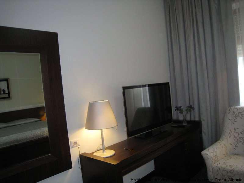 Boutique Hotel Kotoni Tirana Habitación foto